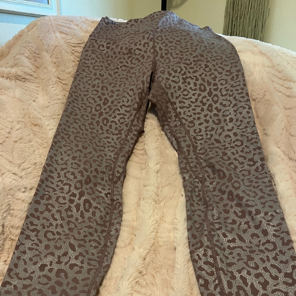 Zyia size 12- mauve reflective cheetah leggings